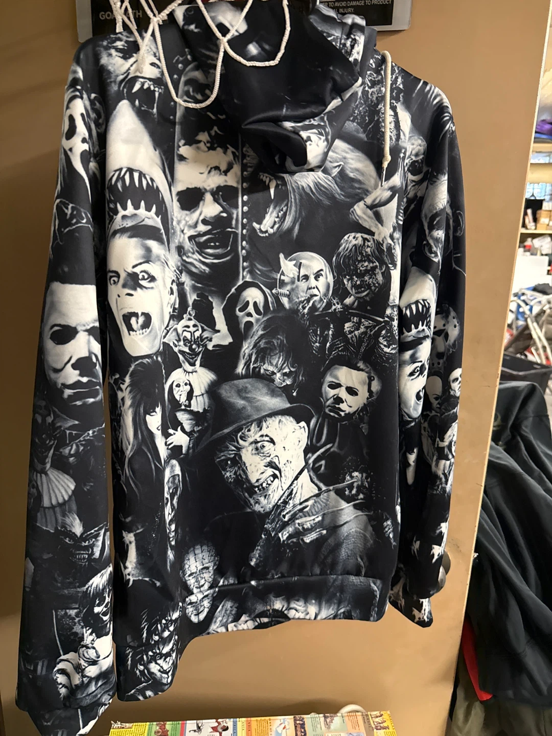 Horror Movie Character Print Hoodie - photo 2