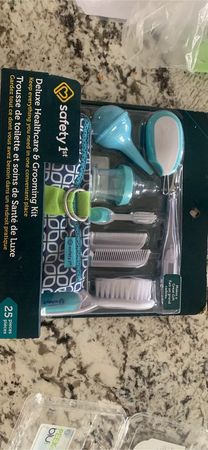 Safety 1st Deluxe Healthcare & Grooming Kit - photo 2