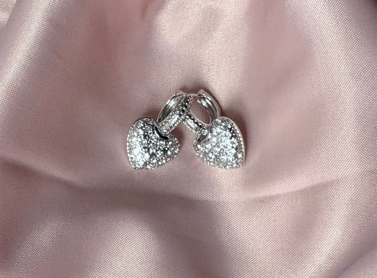 Heart Drop Earrings (brand new )‼️final sale ‼️