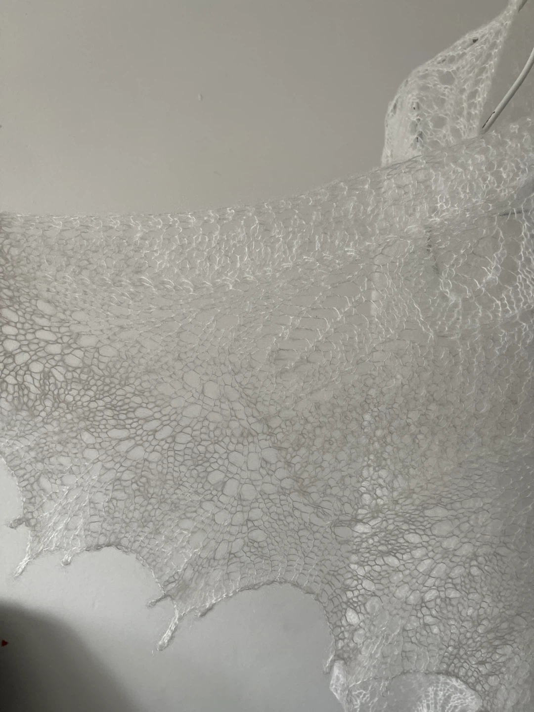 White Lace Hand Made Shawl - photo 3