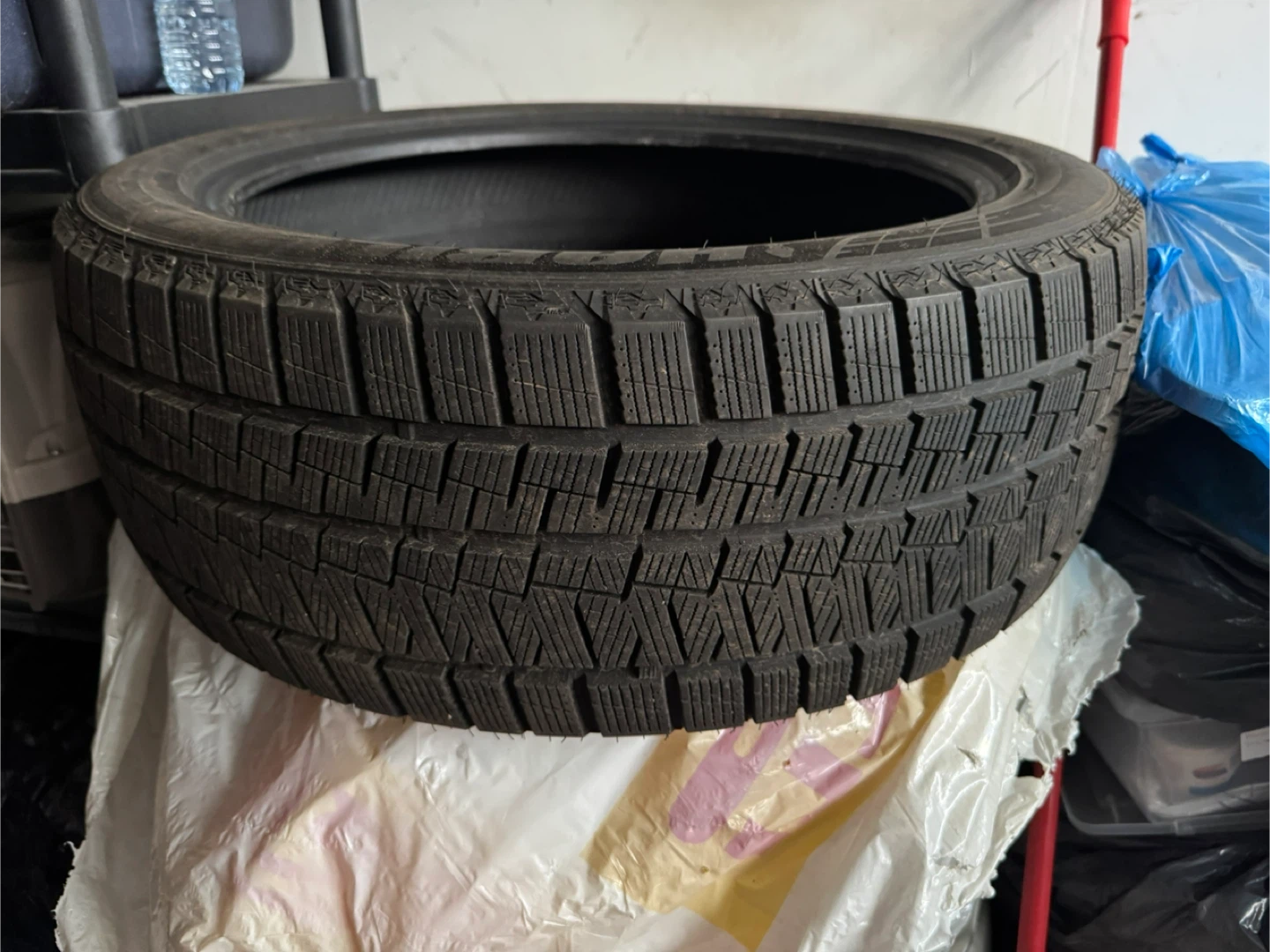Habilead Snowshoes 245/45R20 Tire