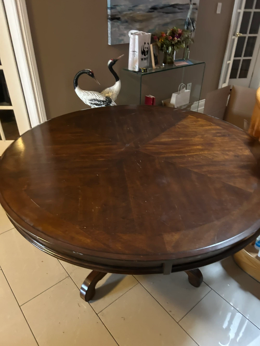 Round Pedestal Dining Table - photo 3