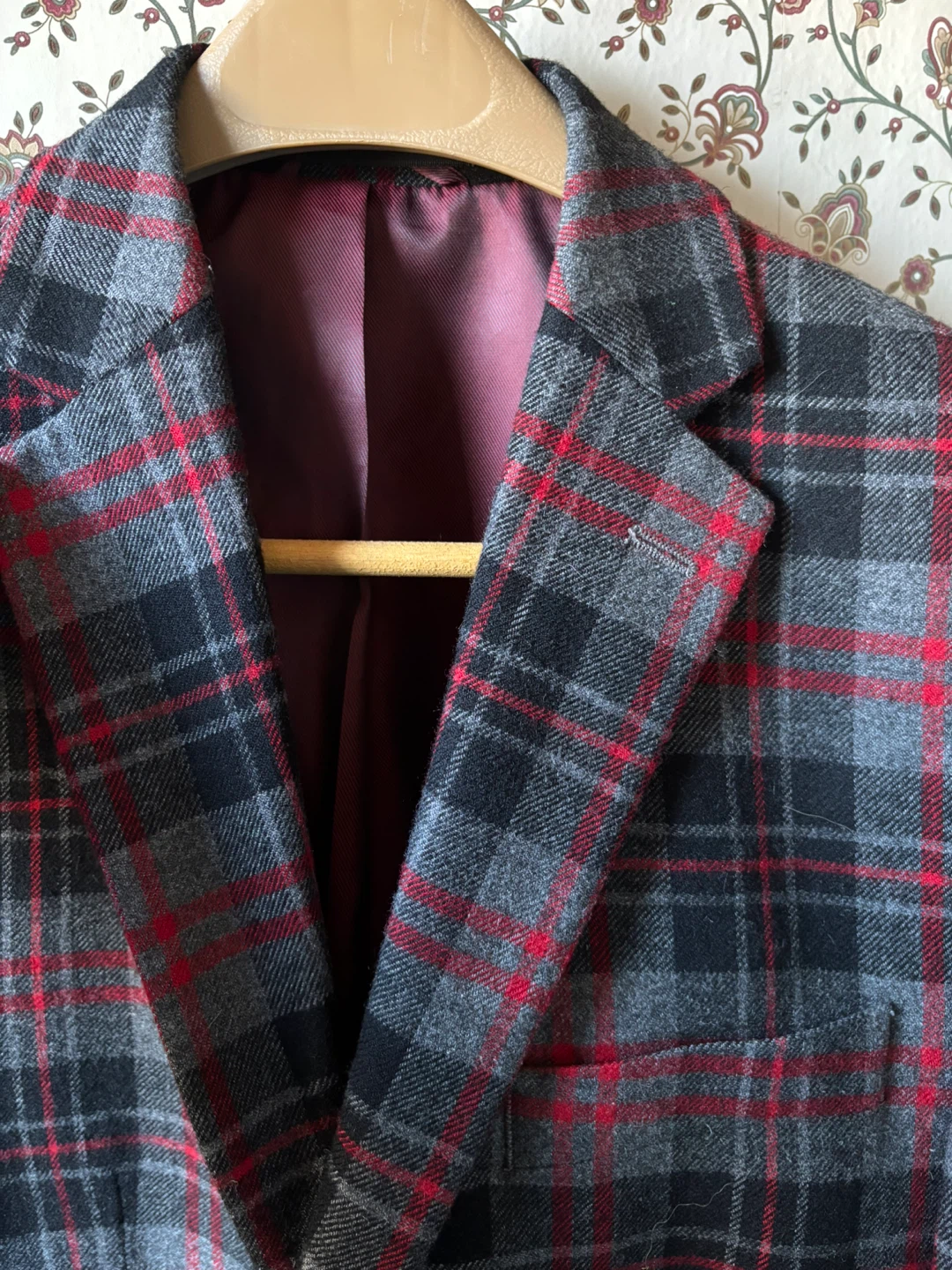 Men's Wool Plaid Blazer - Gray, Black, Red