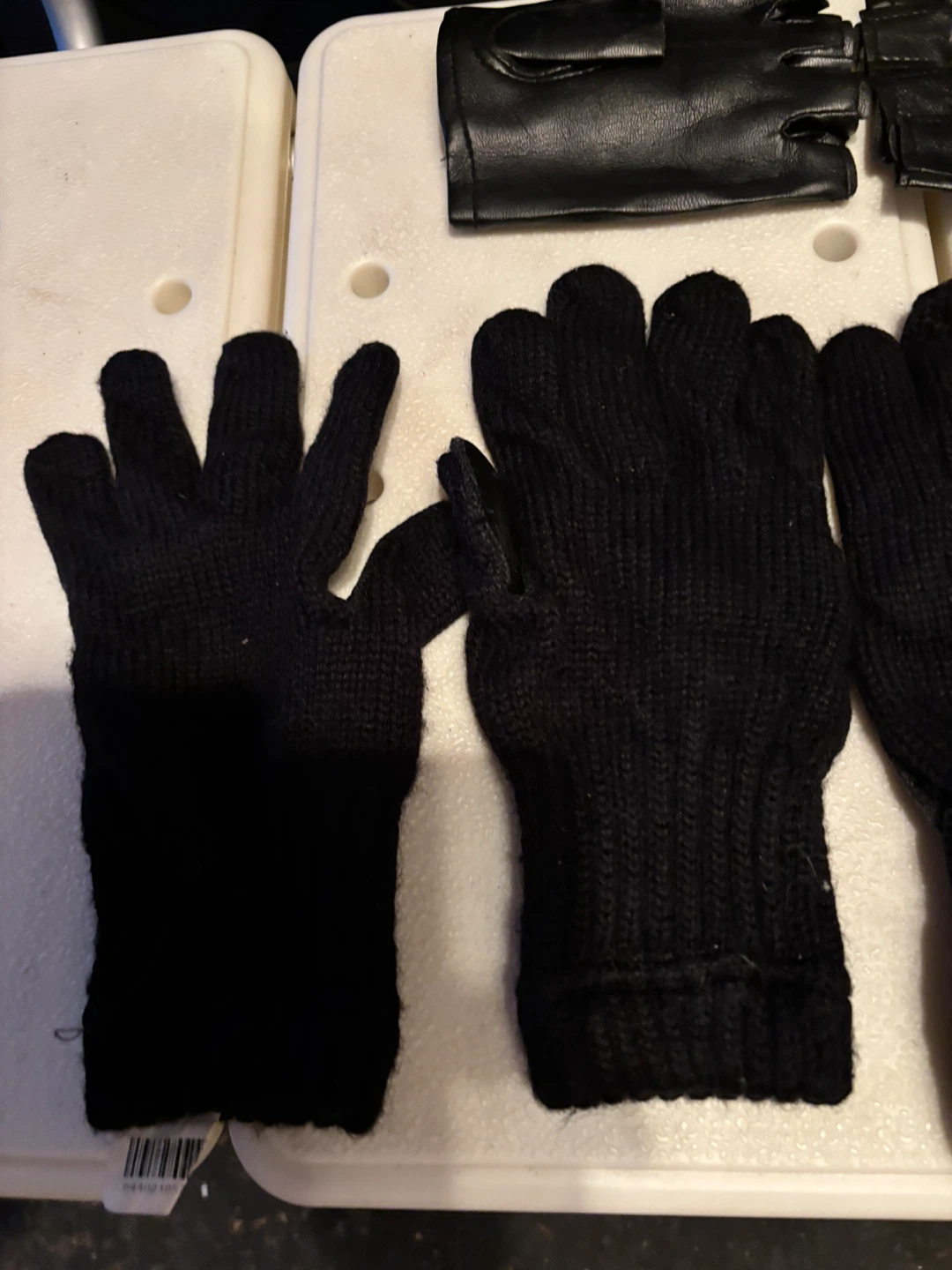 Gloves 5 dollars each - photo 4