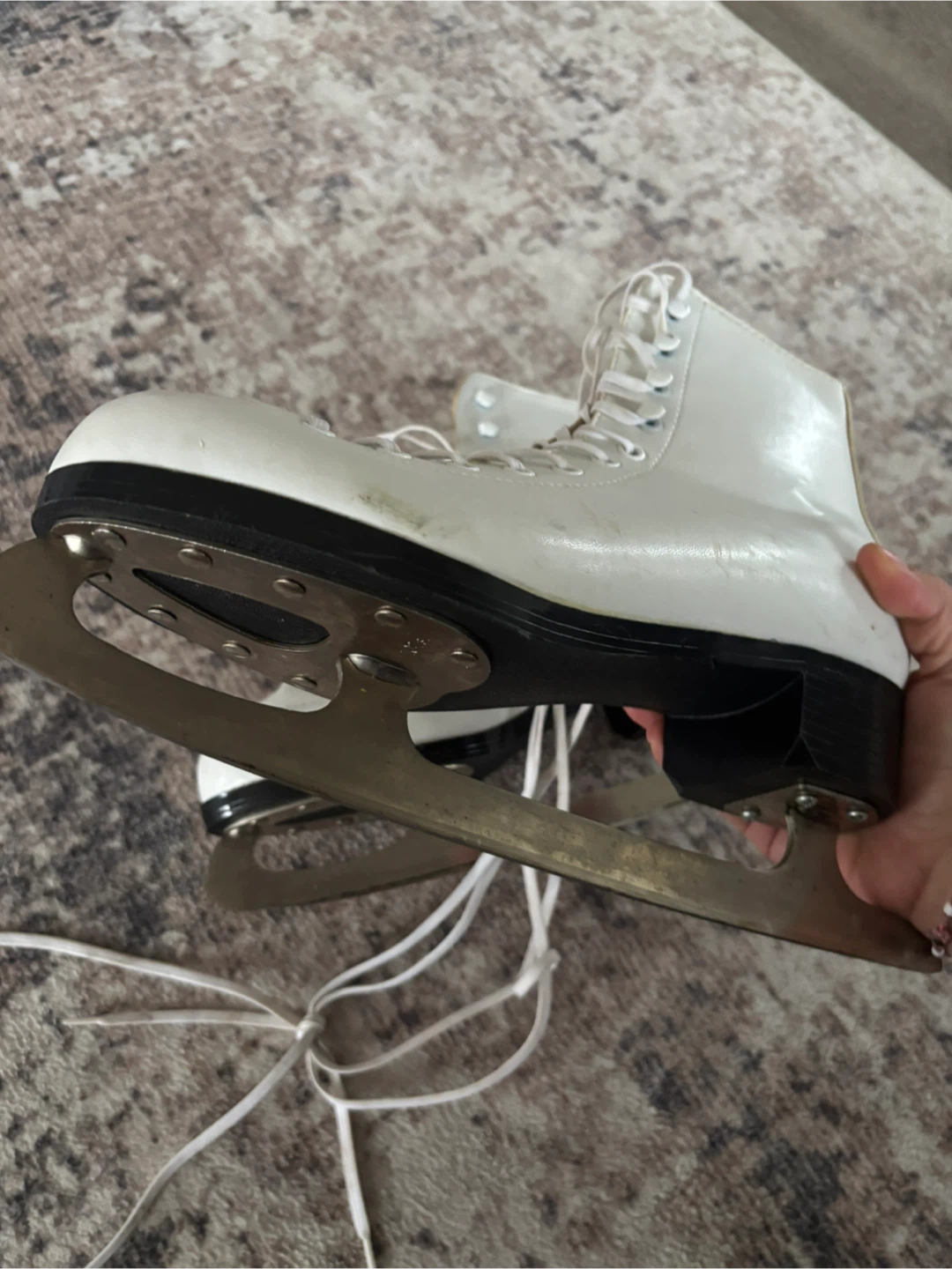 Chimo Jara Ice Skates - US Size 9 - photo 2