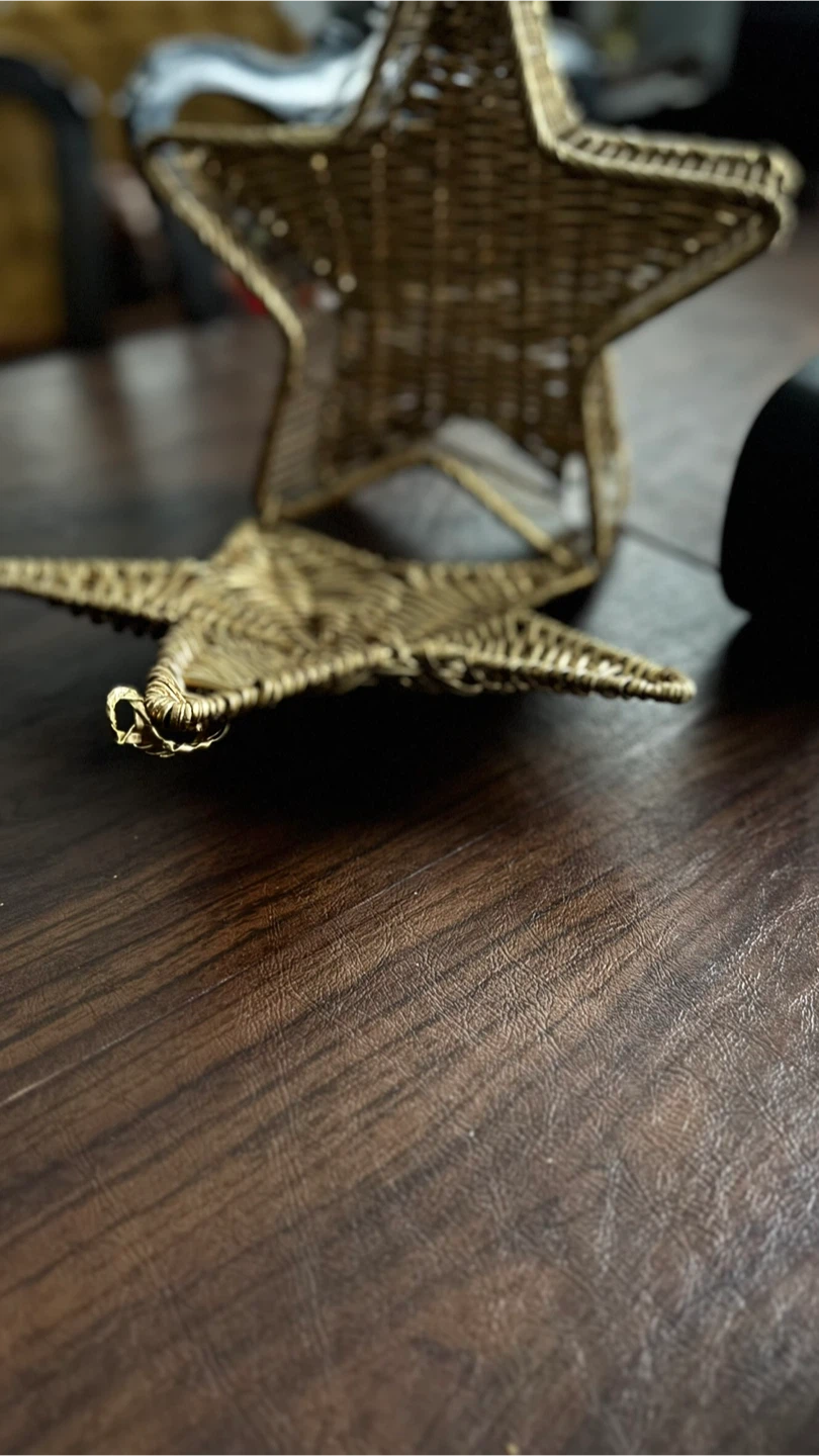 Woven Star Basket - Gold Color - photo 2