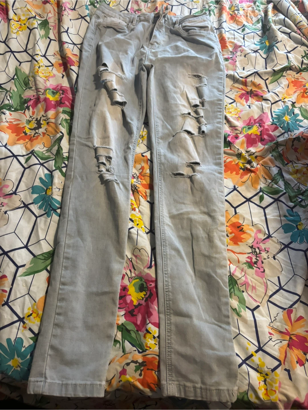 Gali Ultra High Rise Distressed Jeans - Size 9