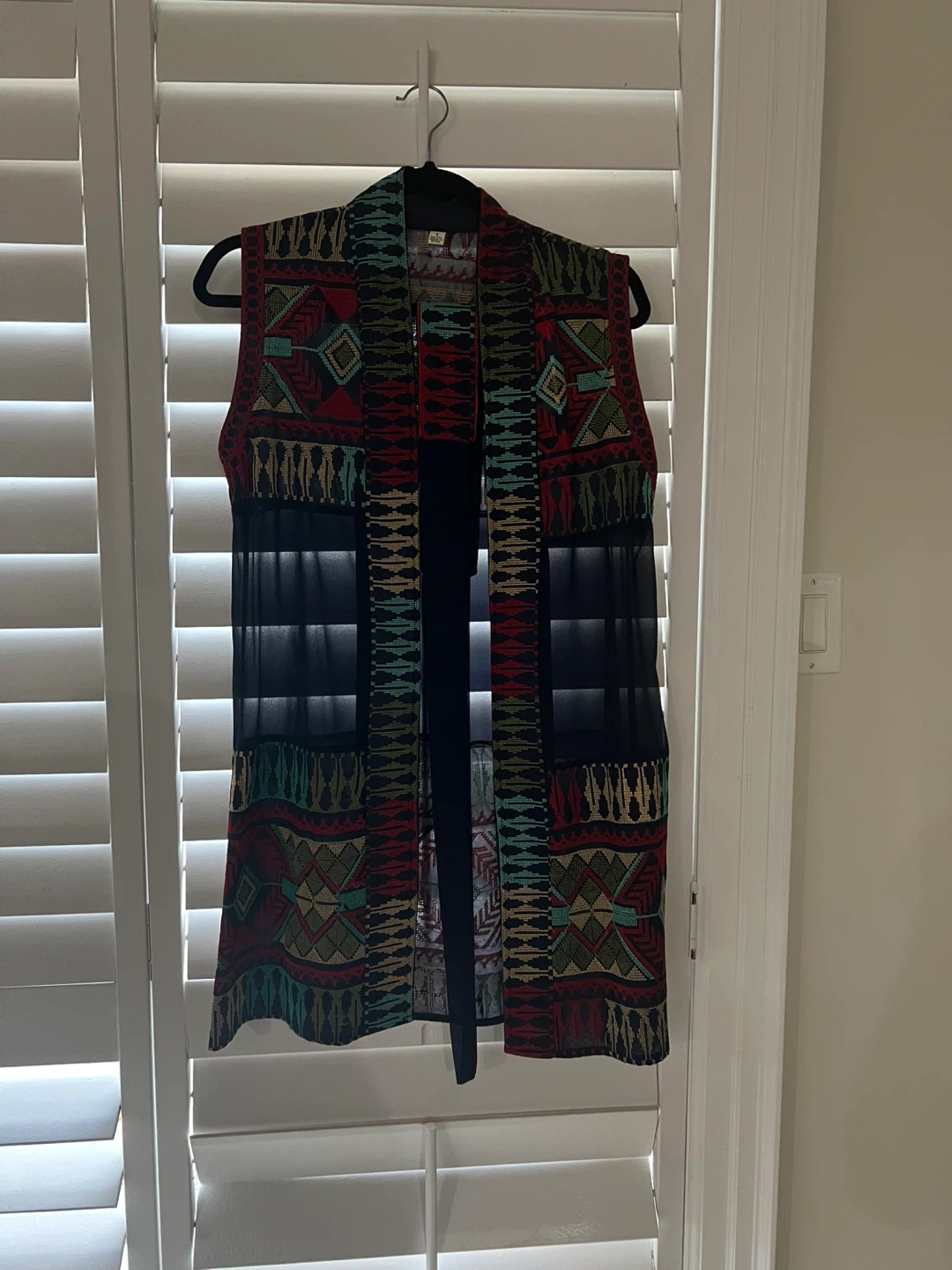 Patterned Sleeveless Vest