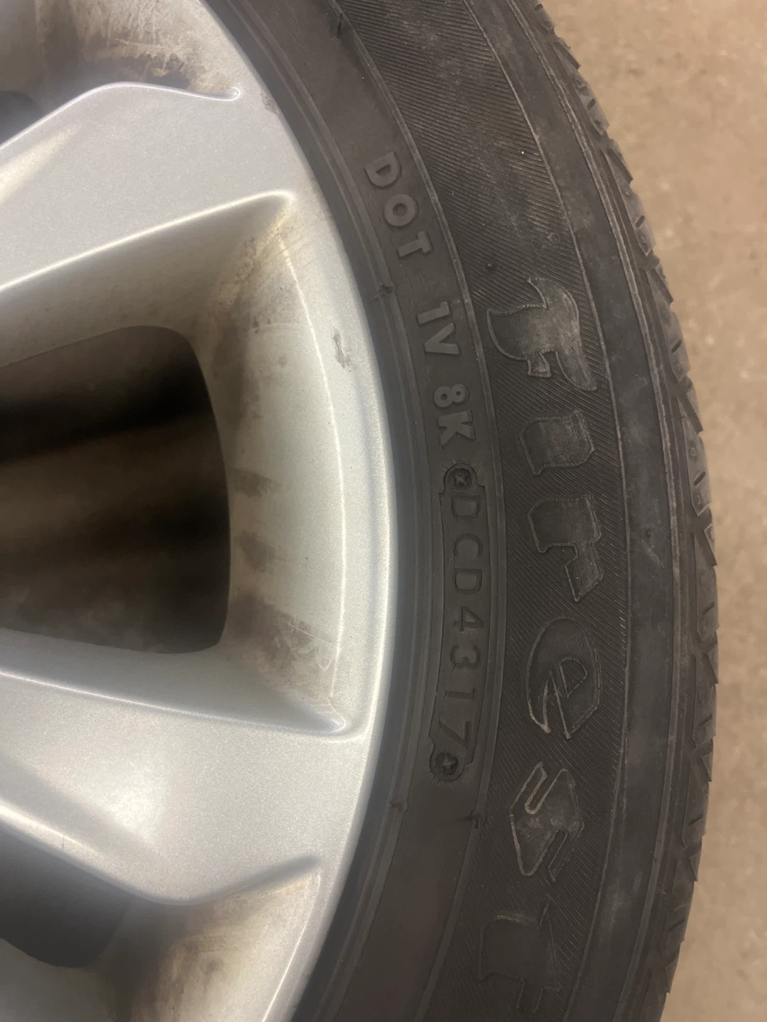 Hyundai Tire Set P205/55R16 - photo 3