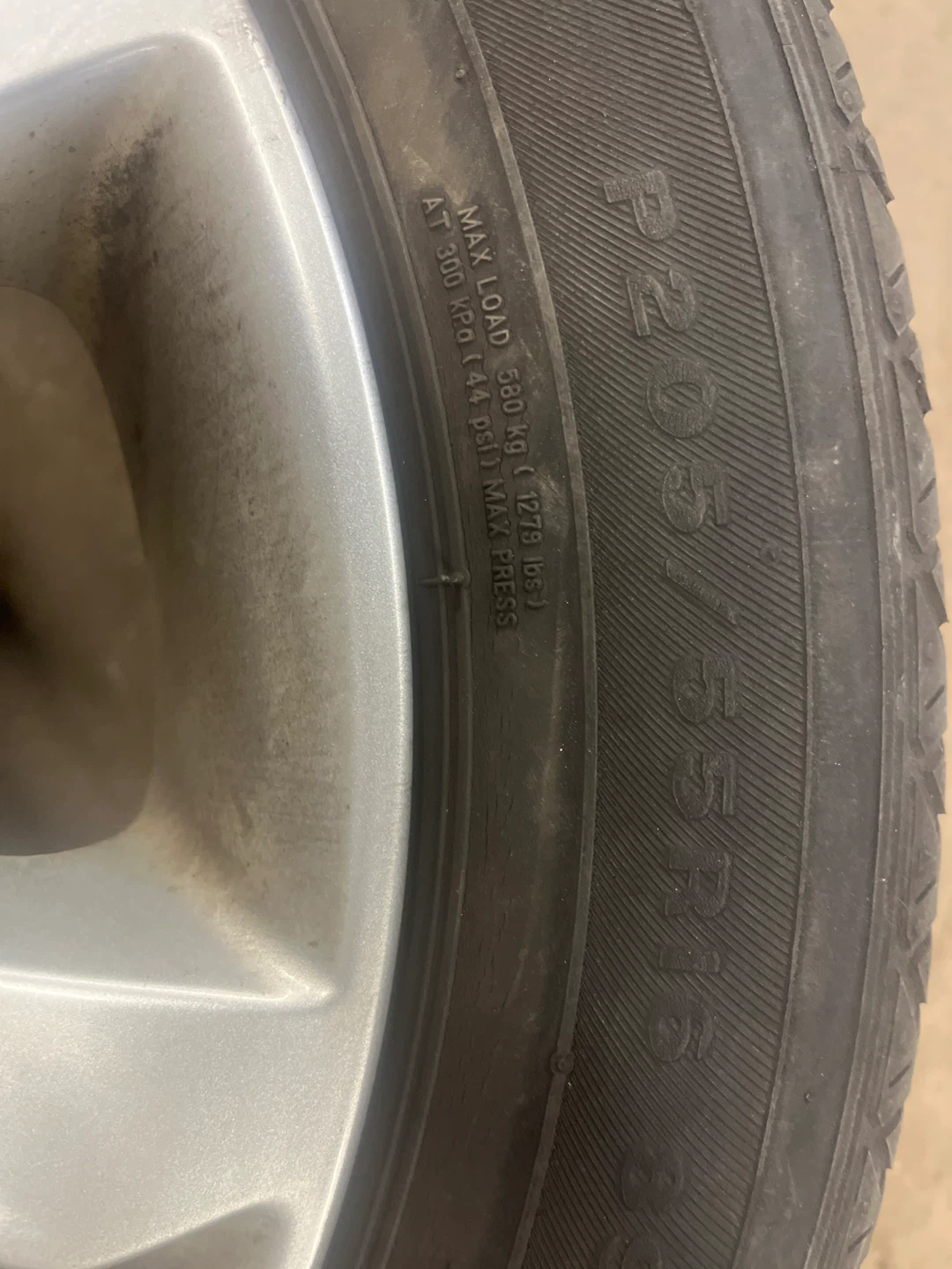 Hyundai Tire Set P205/55R16 - photo 2