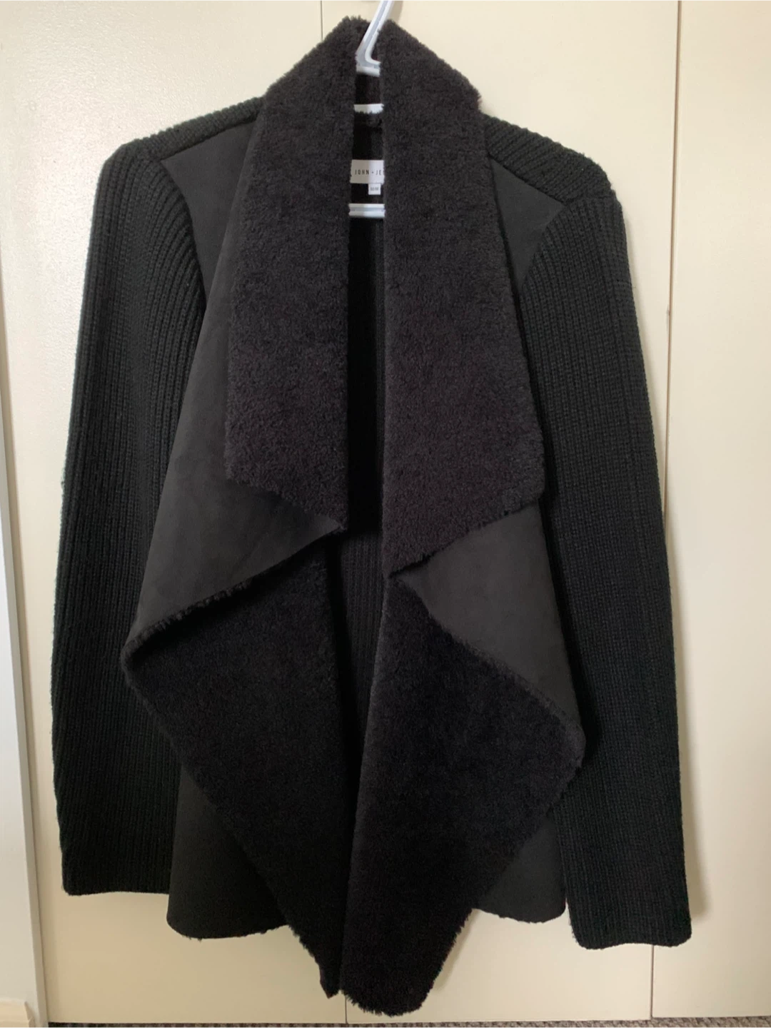 Women’s Cardigan – JOHN + JENN