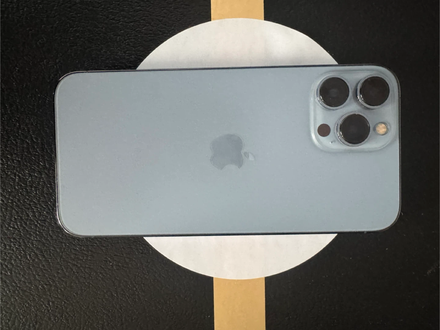 iPhone 13 Pro Max - photo 2