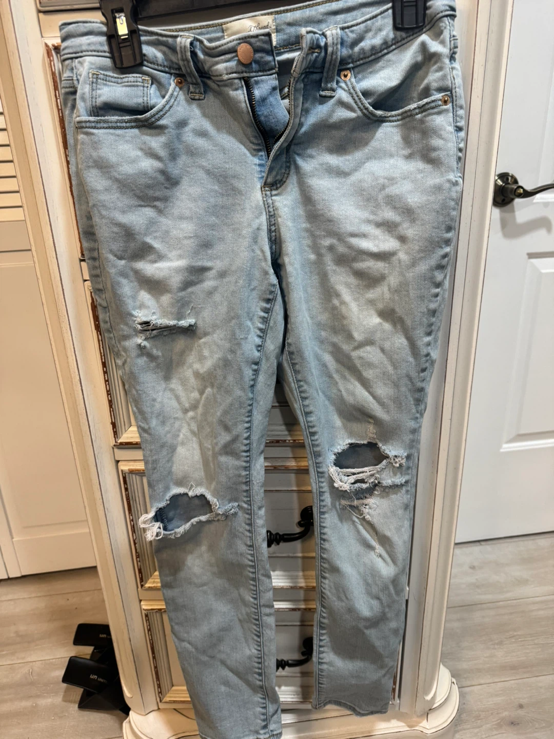 Universal Thread Mid Rise Curvy Skinny Jeans - Size 6 - photo 2