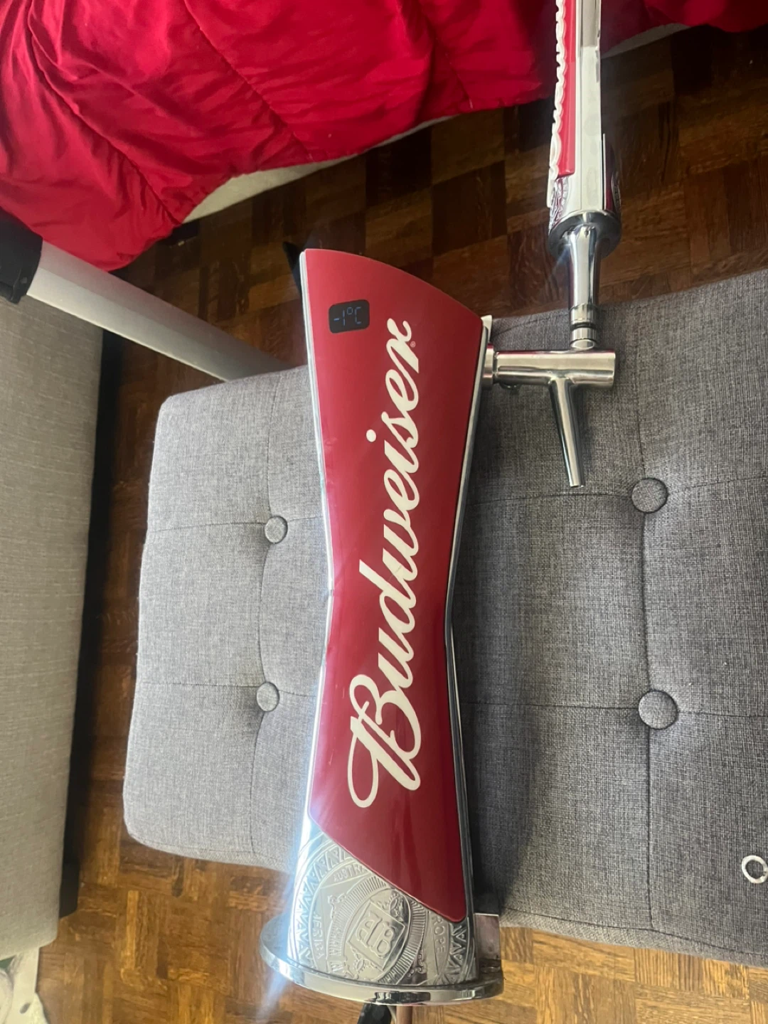 Budweiser Signature Draught Beer Tower - photo 3