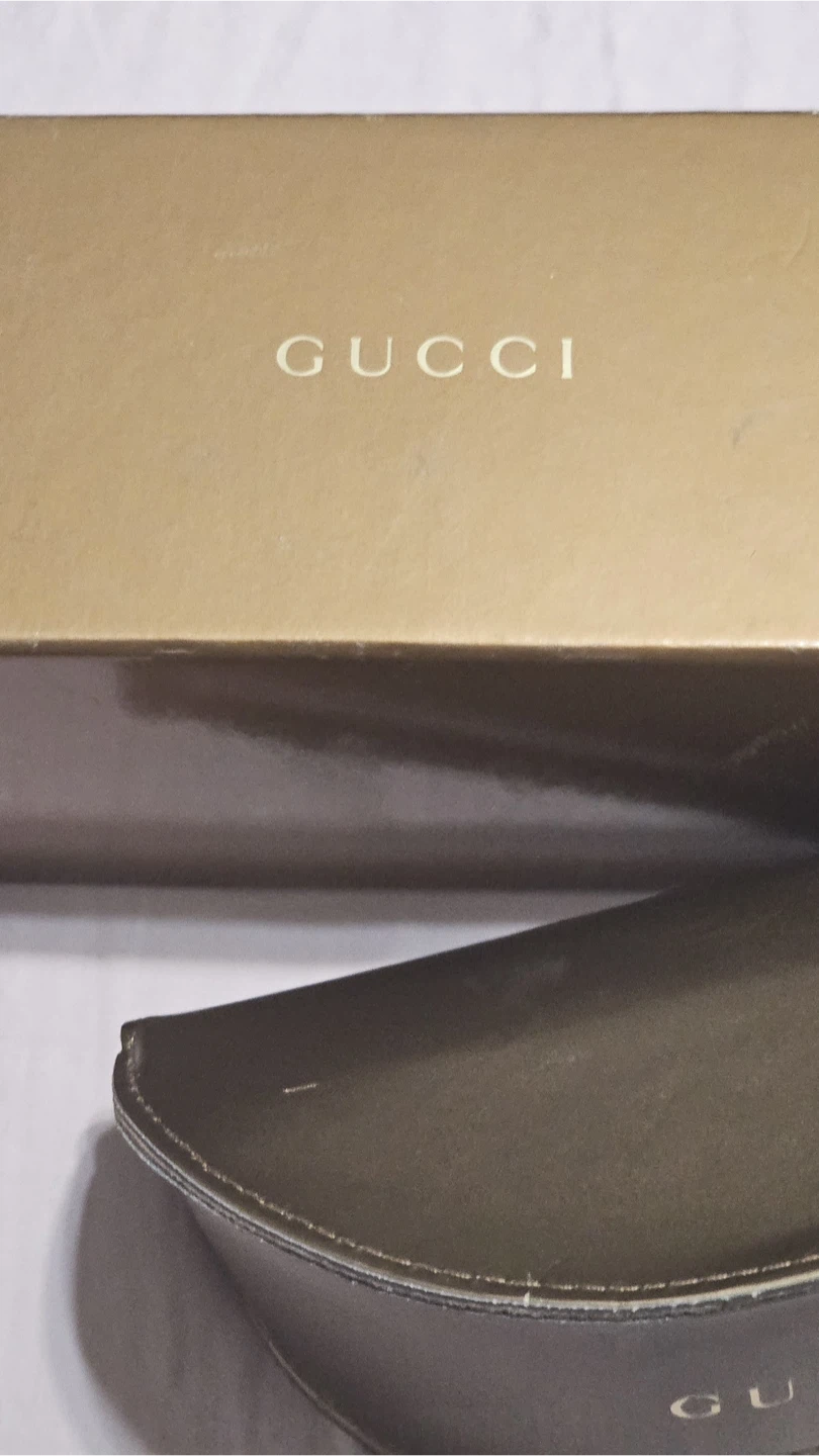 Gucci Sunglasses with Case - photo 4