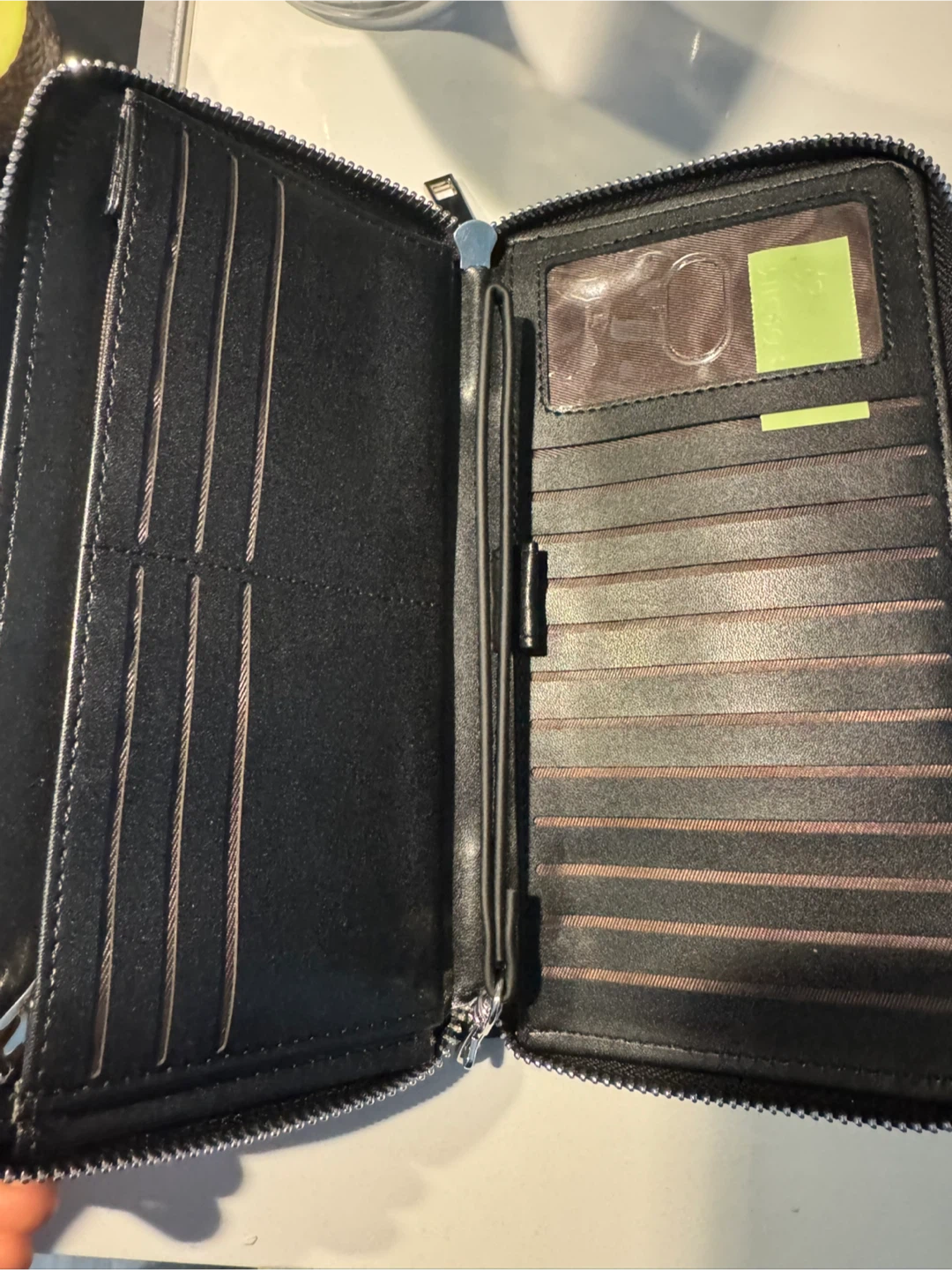 New Vegan Leather Women Wallet - Carved Leaves - photo 4