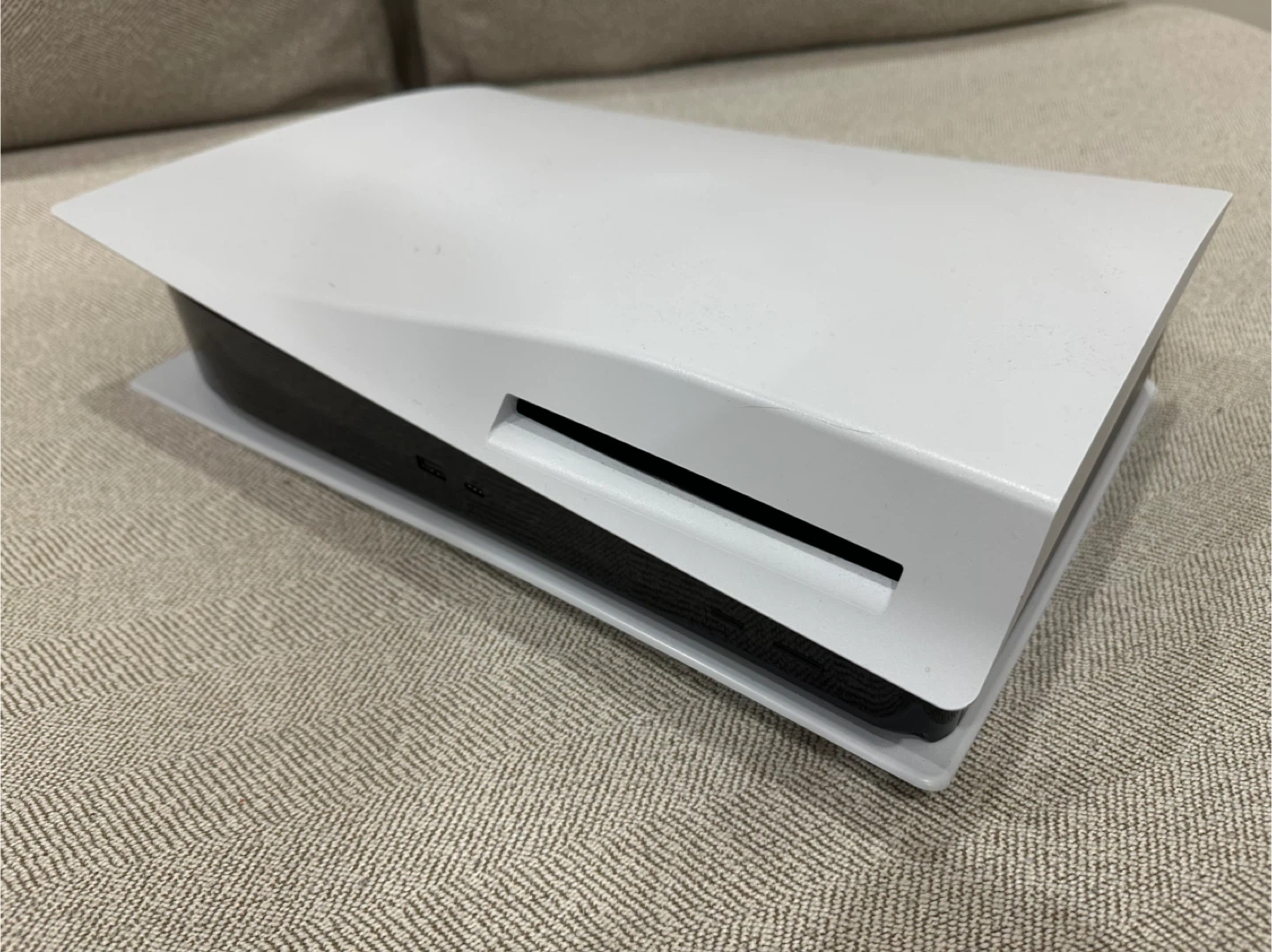PlayStation 5 Disc Edition with Controllers, free games - photo 2