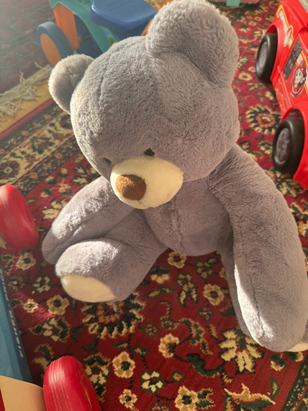 Red Patterned Rug - photo 3