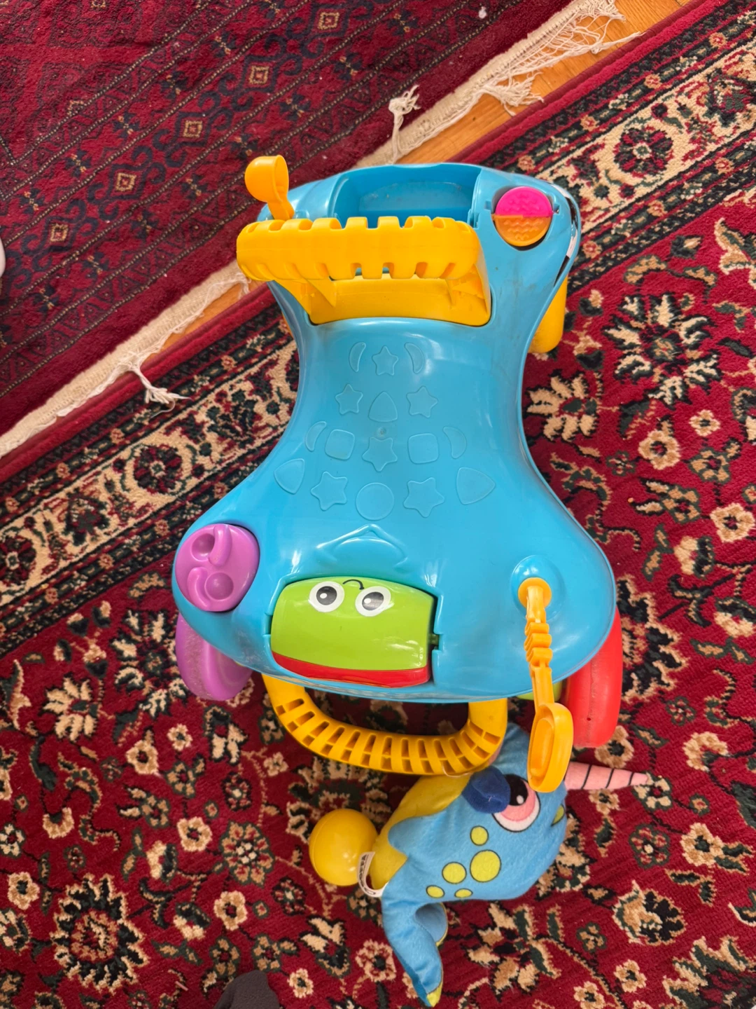 Red Patterned Rug - photo 2