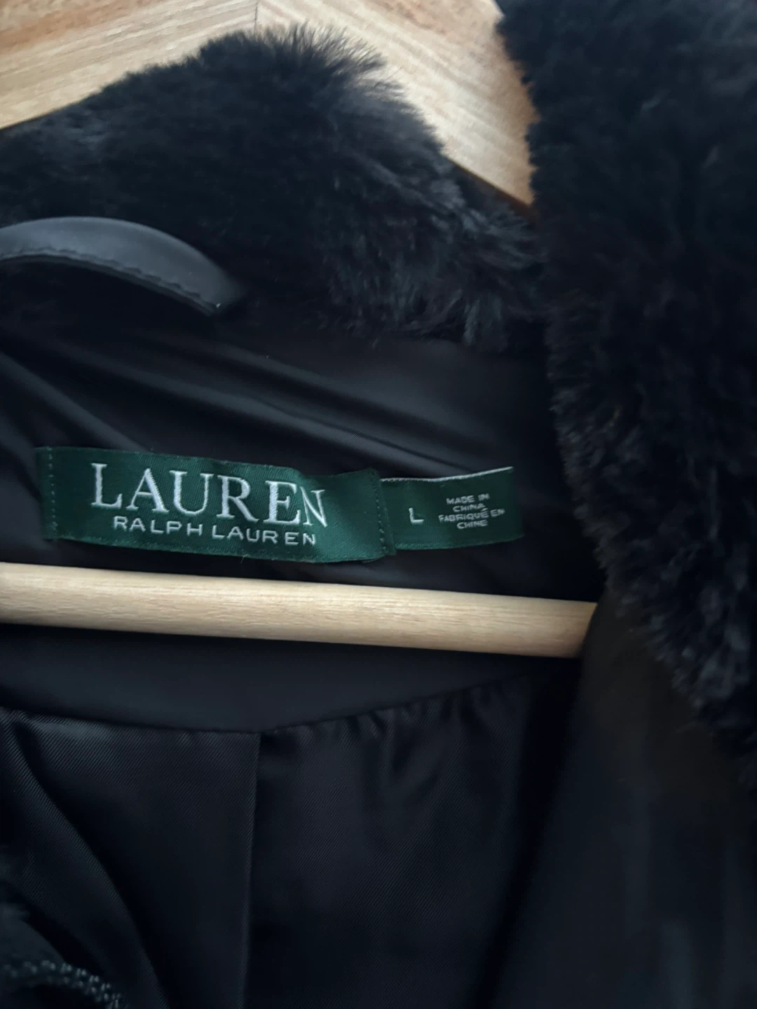 Jacket for women’s 30 dollars each - photo 4