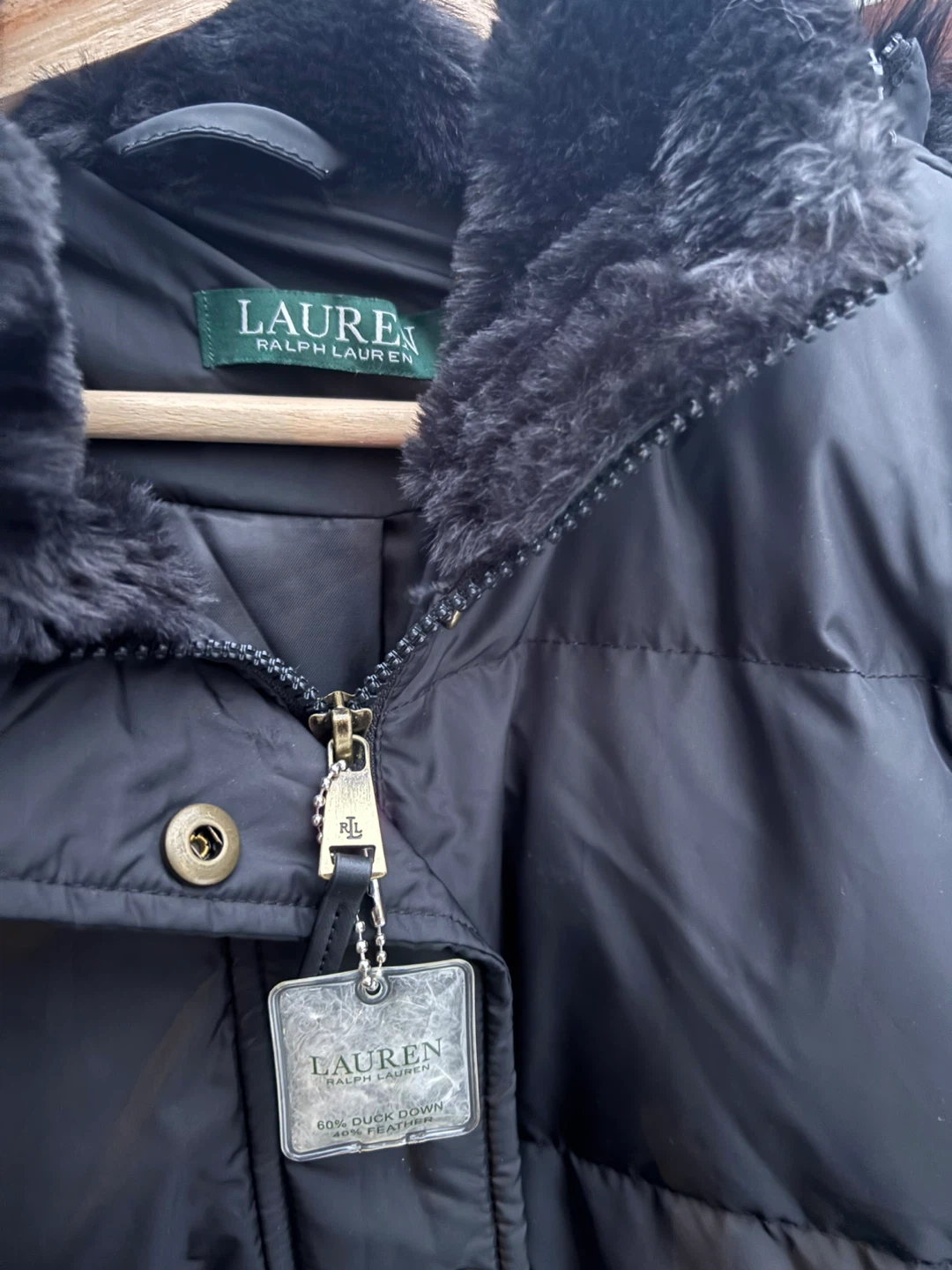 Jacket for women’s 30 dollars each - photo 3