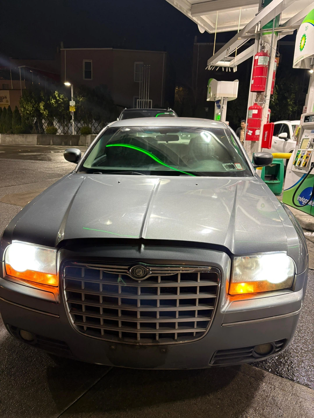 Chrysler 300 Sedan - Gray - photo 3