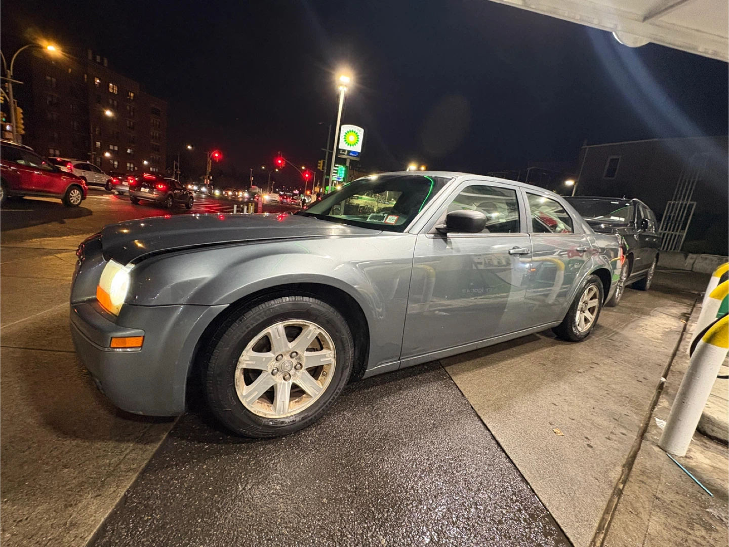 Chrysler 300 Sedan - Gray
