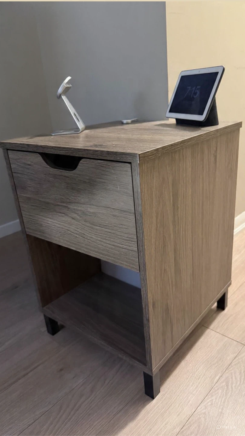 Wood Nightstand with Drawer & Shelf (MagSafe stand)