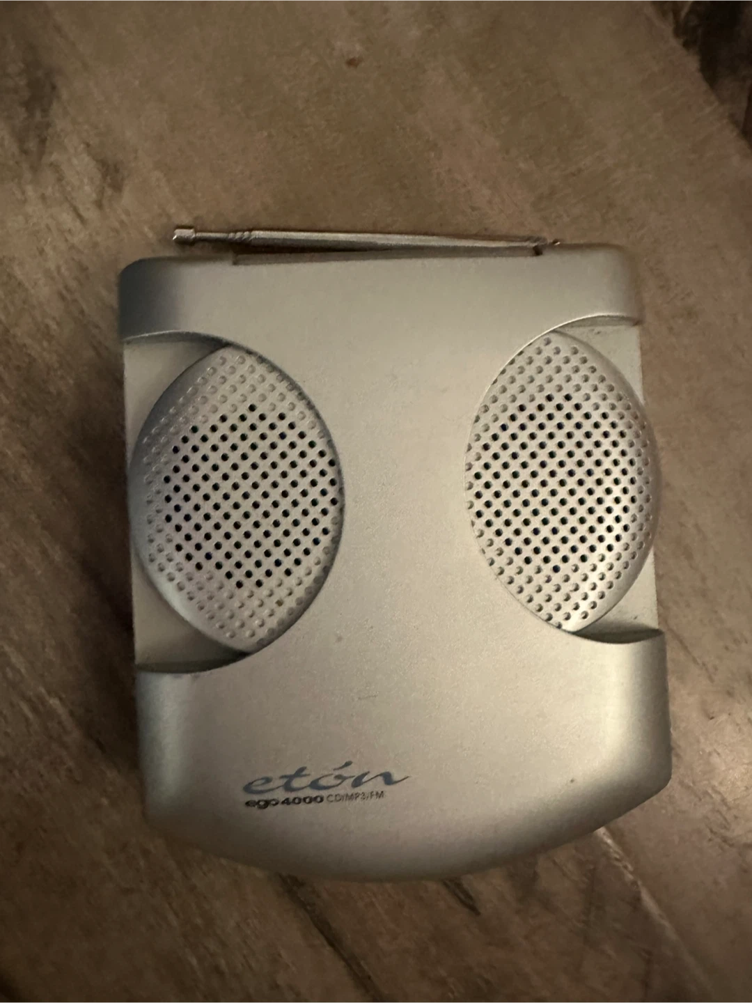 Eton EGO 4000 CD/MP3/FM Radio
