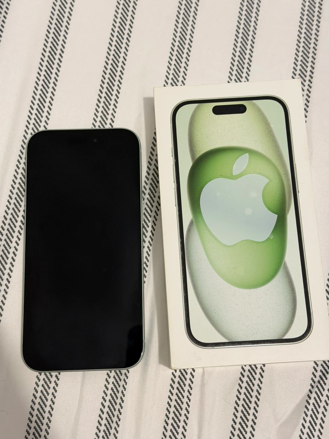 Apple iPhone 15 - Green - photo 2