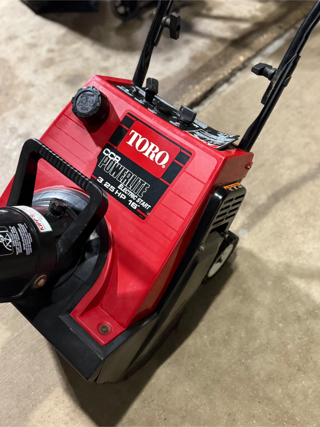 Toro CCR Powerlite 3.25 HP 16" Snow Blower - photo 3