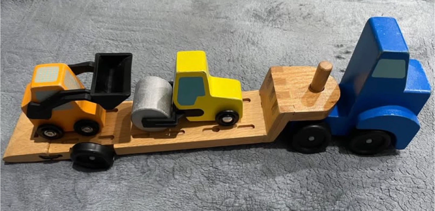 Melissa and dough Wooden Toy Truck Set - photo 3