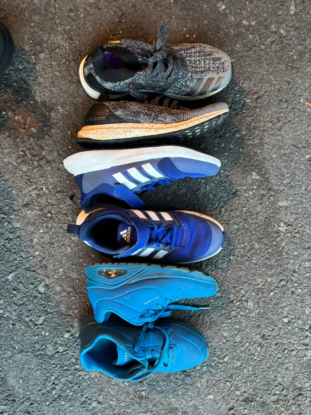 Shoes for adults 10 dollars each - photo 2