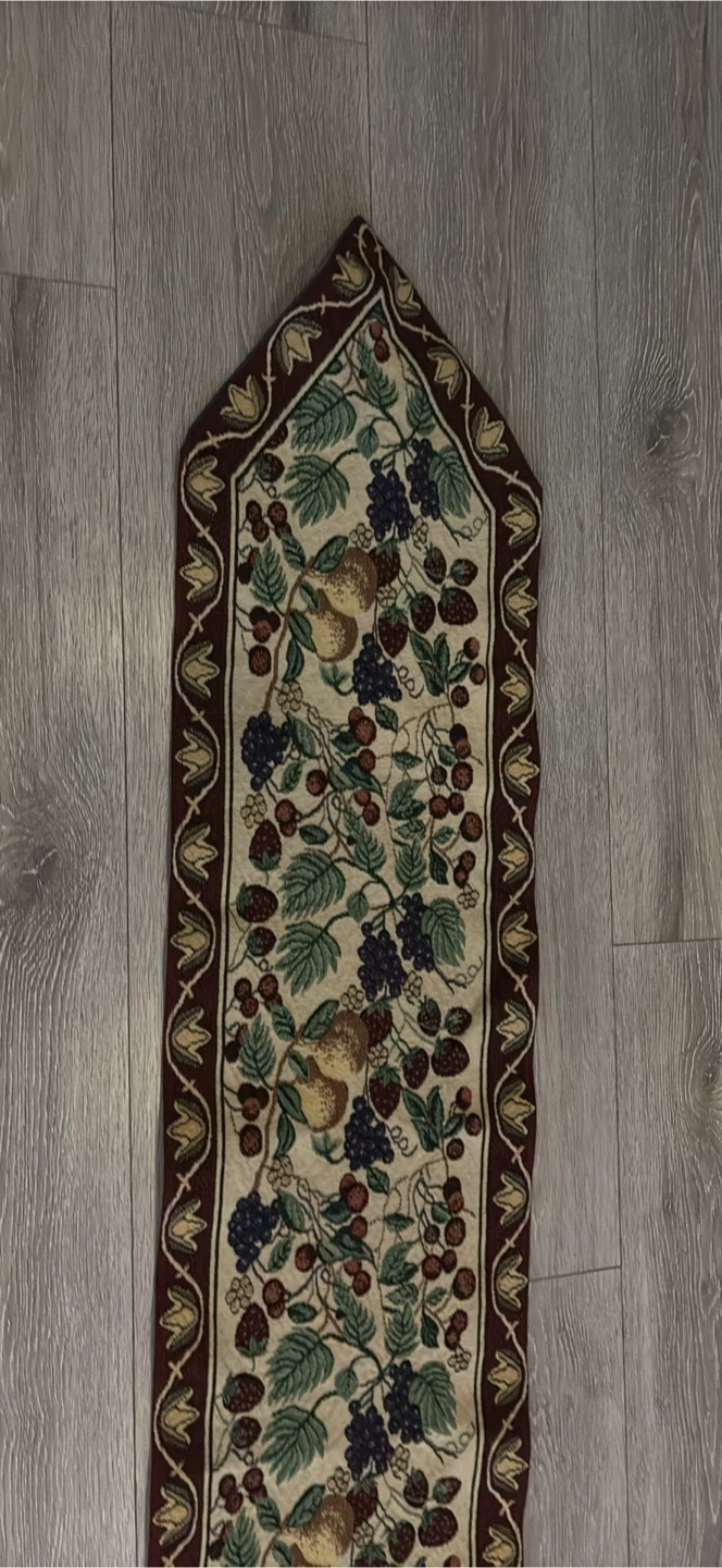 Floral Patterned Table Runner - photo 5