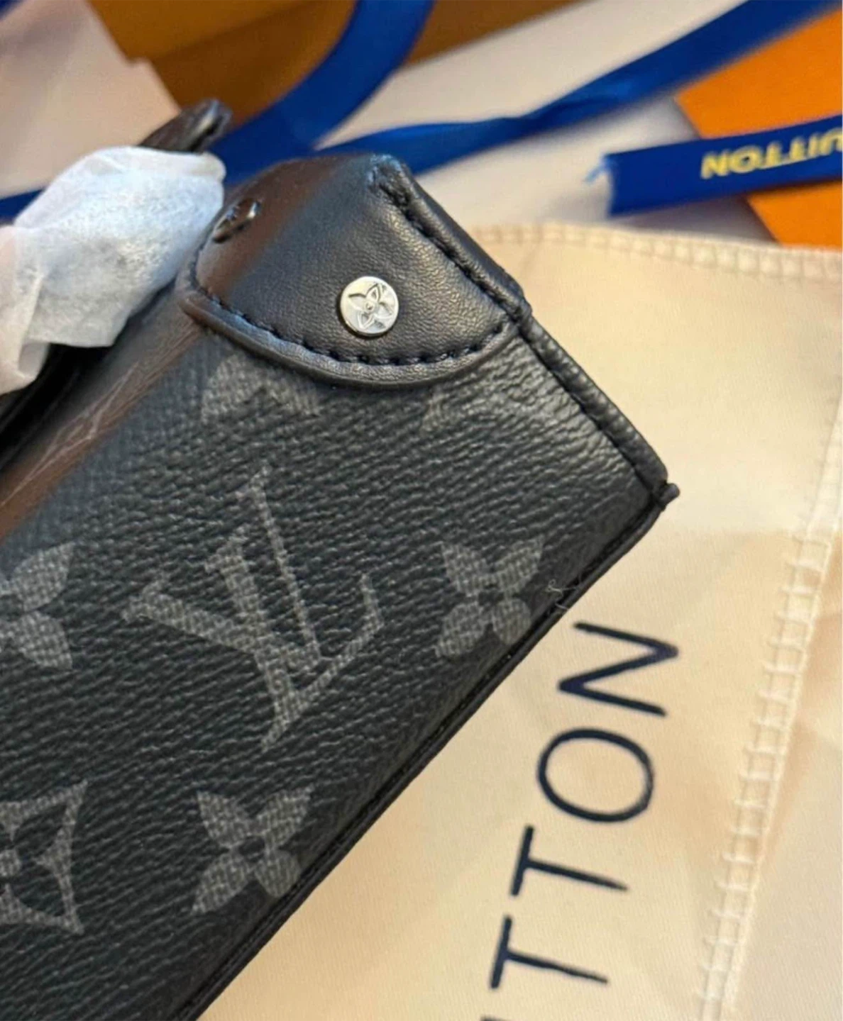 Louis Vuitton Steamer Wearable Wallet - photo 3