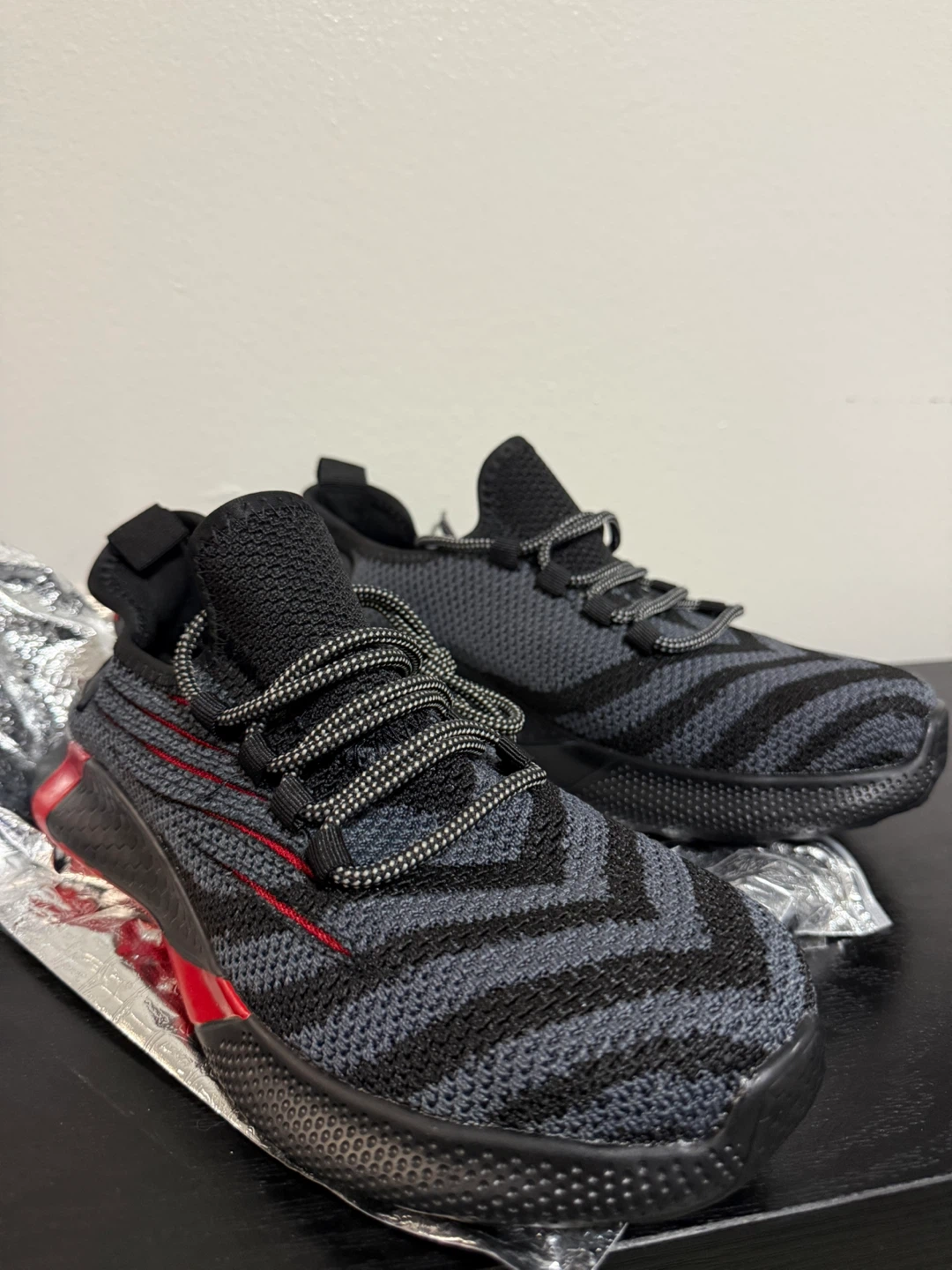 NEW Steel Toe Safety Sneakers, Sizes EU 37 - photo 2