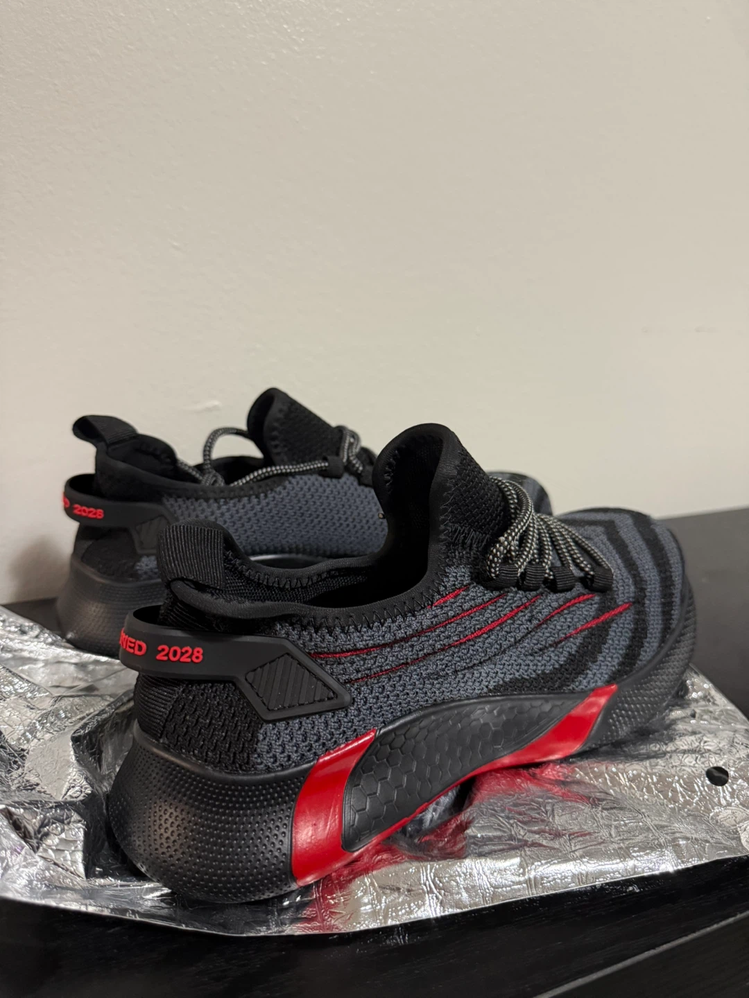 NEW Steel Toe Safety Sneakers, Sizes EU 37 - photo 5