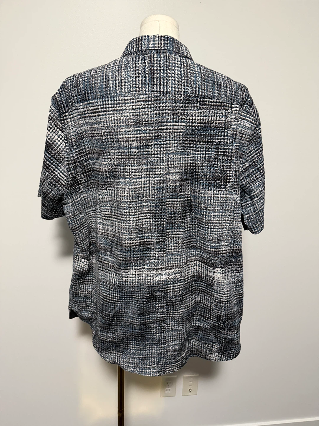 DKNY Patterned Short Sleeve Shirt Men’s - photo 5