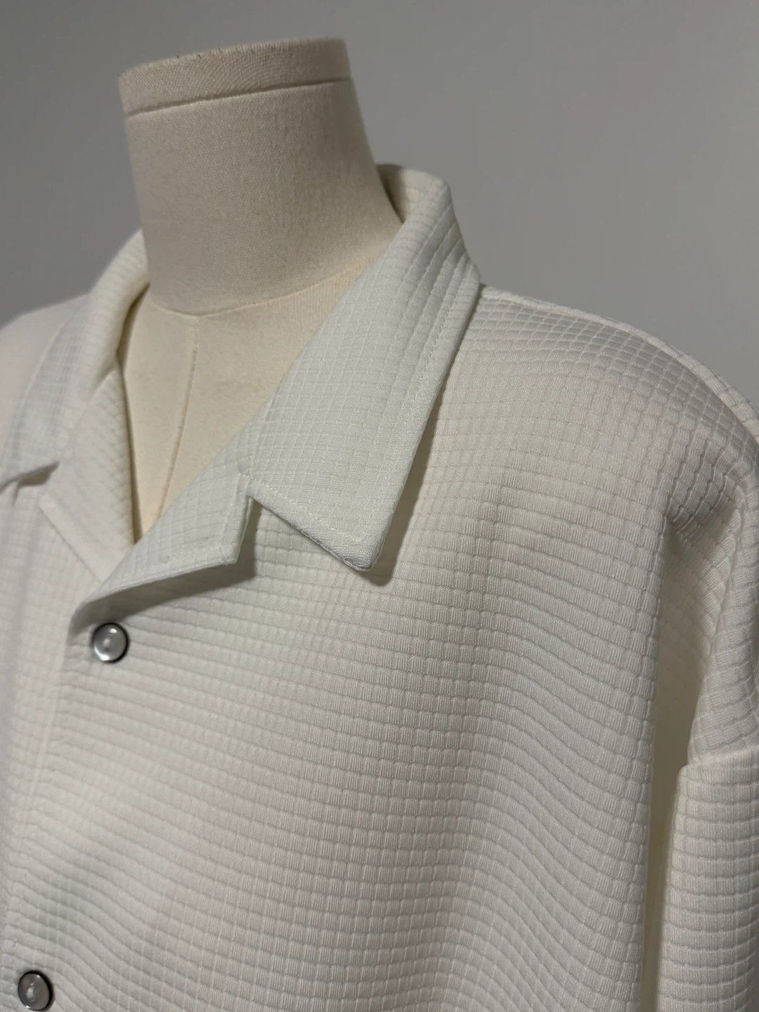 Men’s White Waffle Knit Button-Up Shirt - photo 4