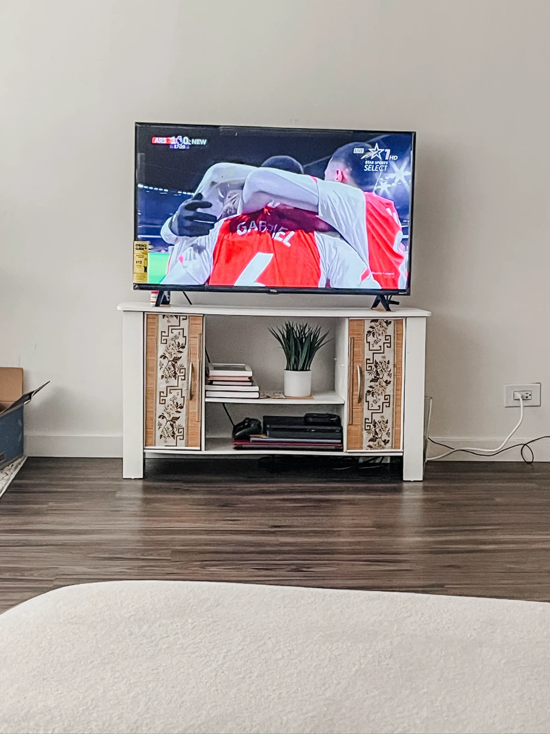 TCL TV Roku 43 inch - photo 3