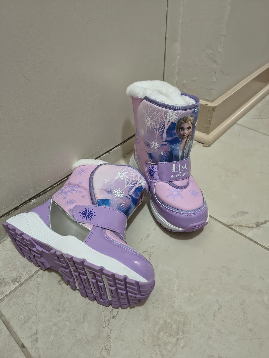 Disney Frozen Elsa Snow Cleef Boots - Size 11