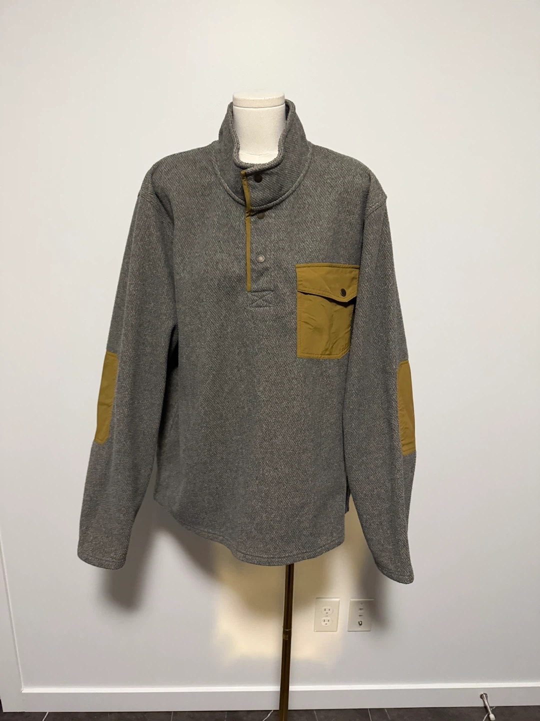Grey Pullover with Mustard Accents Men’s