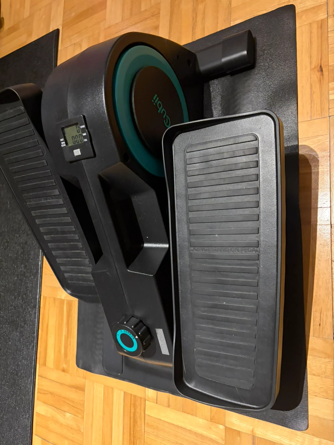 Cubii Move, Under Desk Elliptical. - photo 2