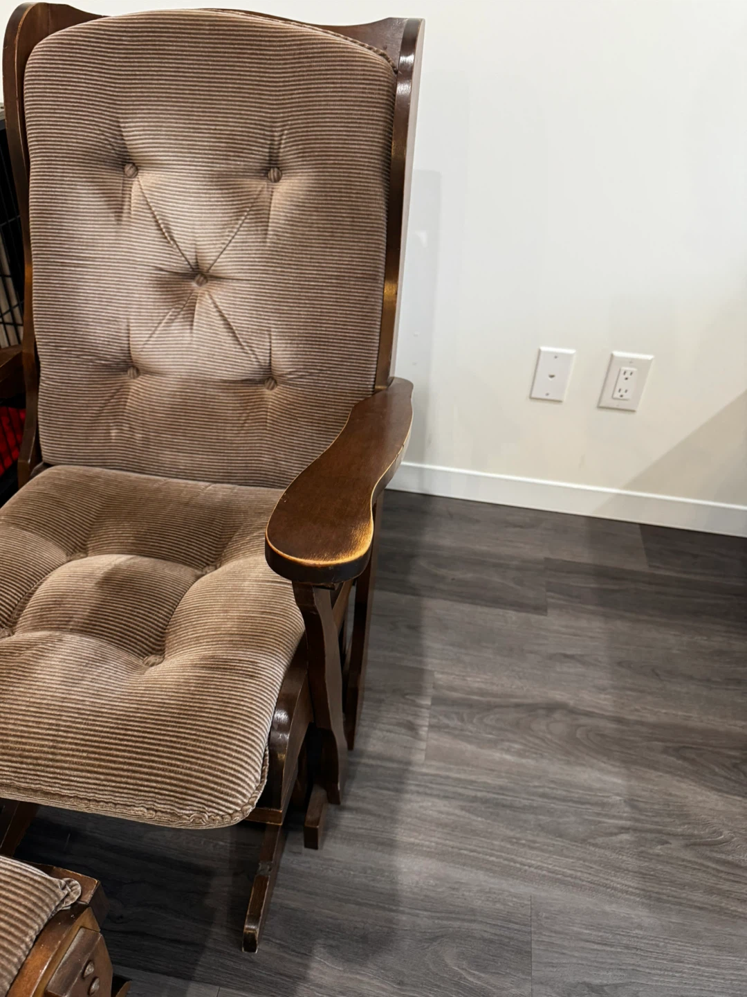 Glider Rocking Chair with Ottoman - photo 3