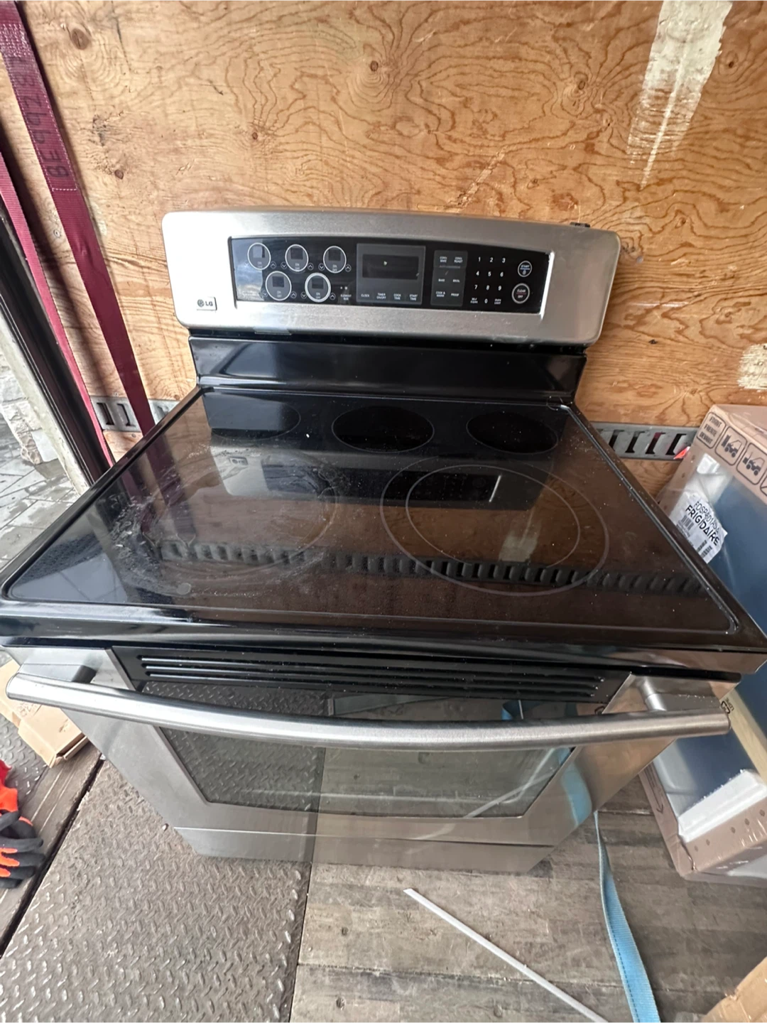 LG Stainless Steel Electric Range - photo 2