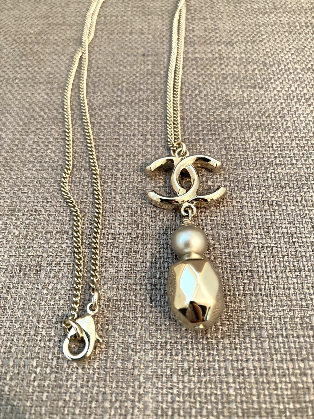 Chanel Pendant Necklace with Box - photo 4