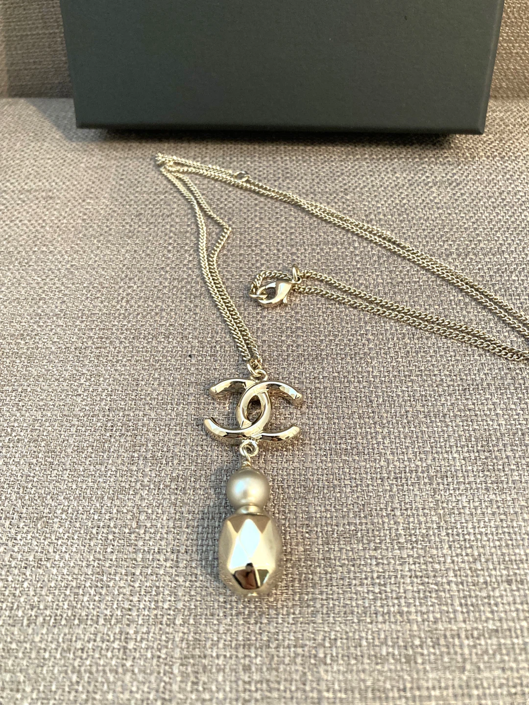 Chanel Pendant Necklace with Box - photo 3