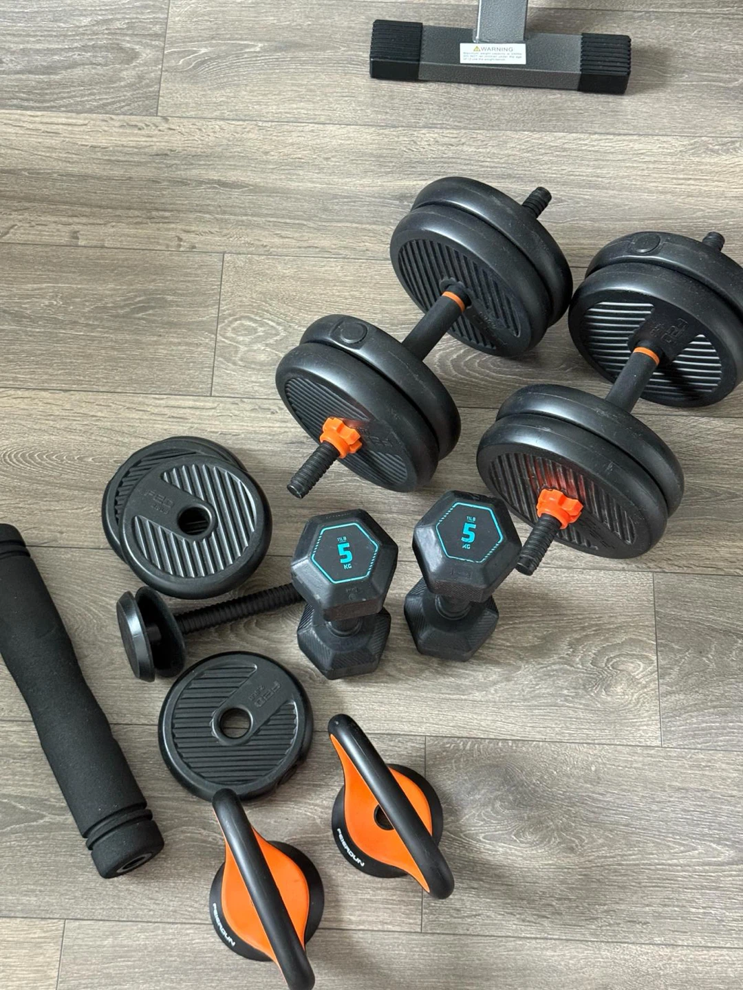Adjustable Weight Bench & Dumbbell Set