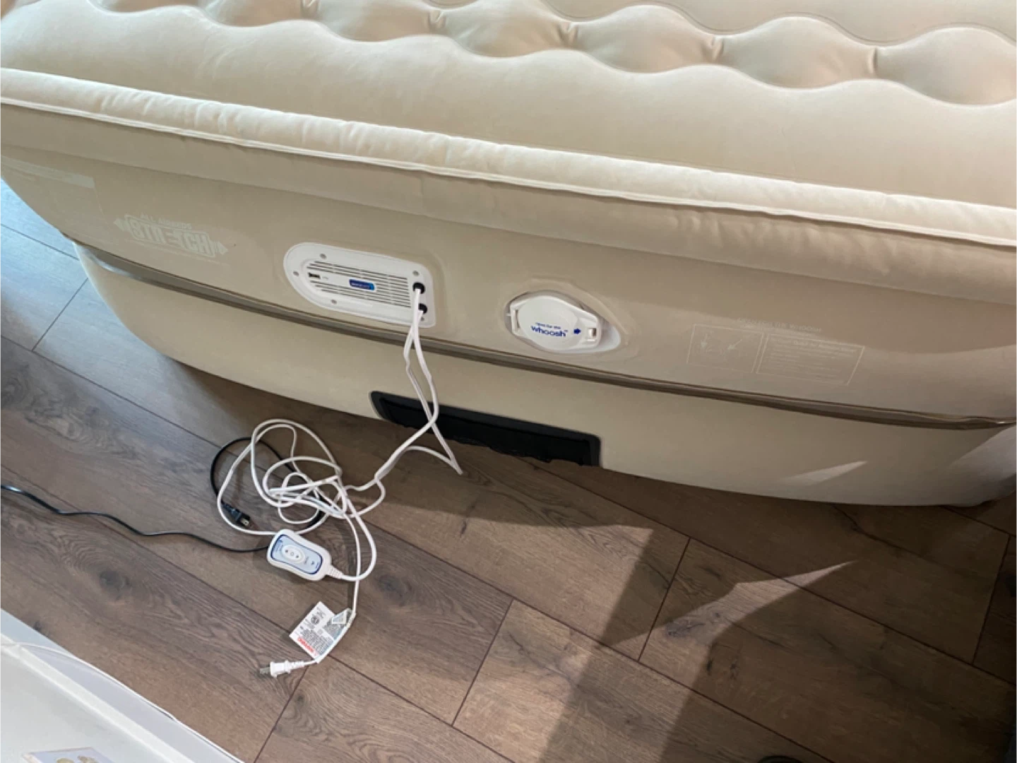 AeroBed Air Mattress - photo 3