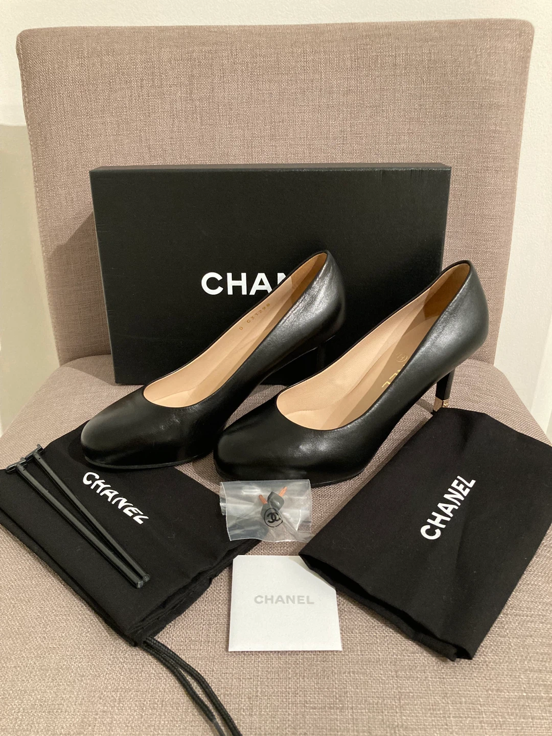 100% Authentic Chanel Leather Pump Heels Shoes